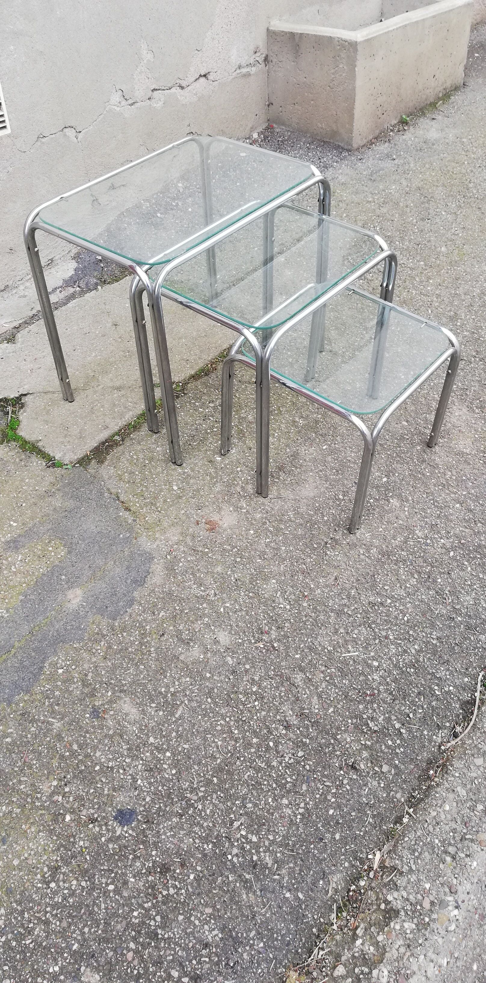 Vintage pull-out coffee tables