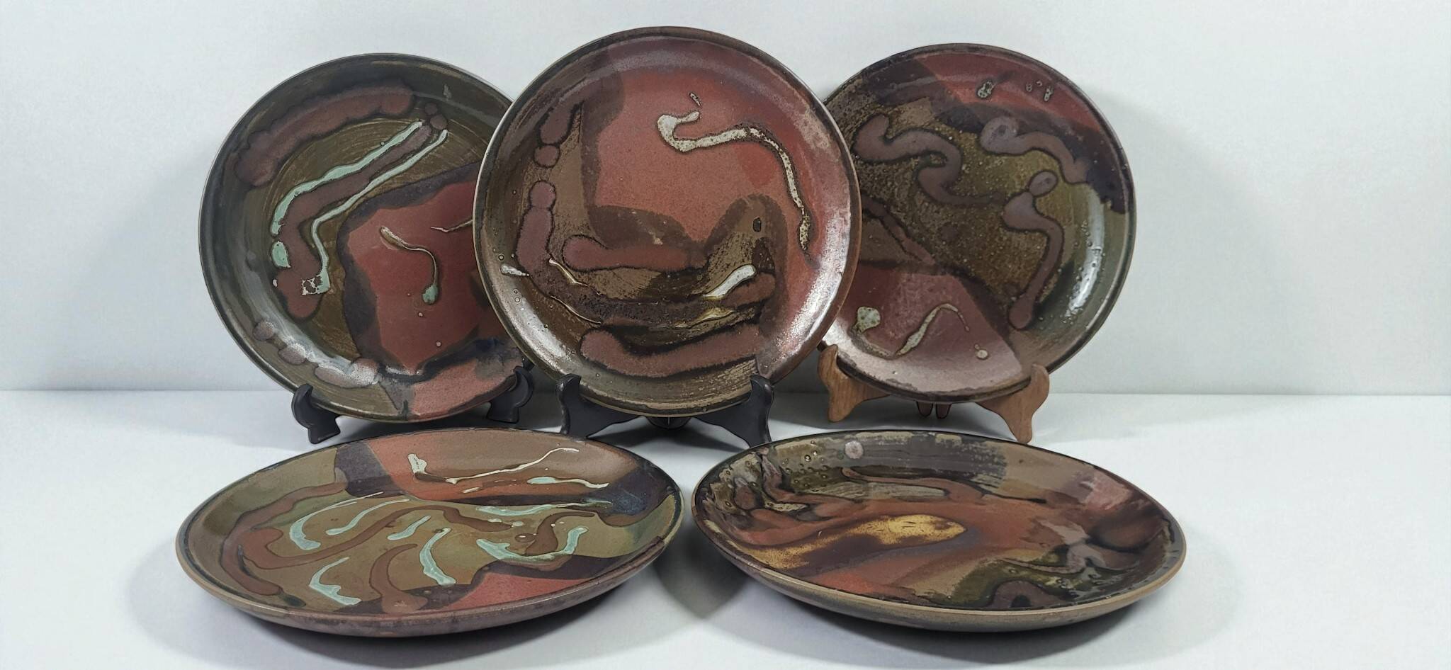 Stoneware plates by Francisco Pereira, Puisaye