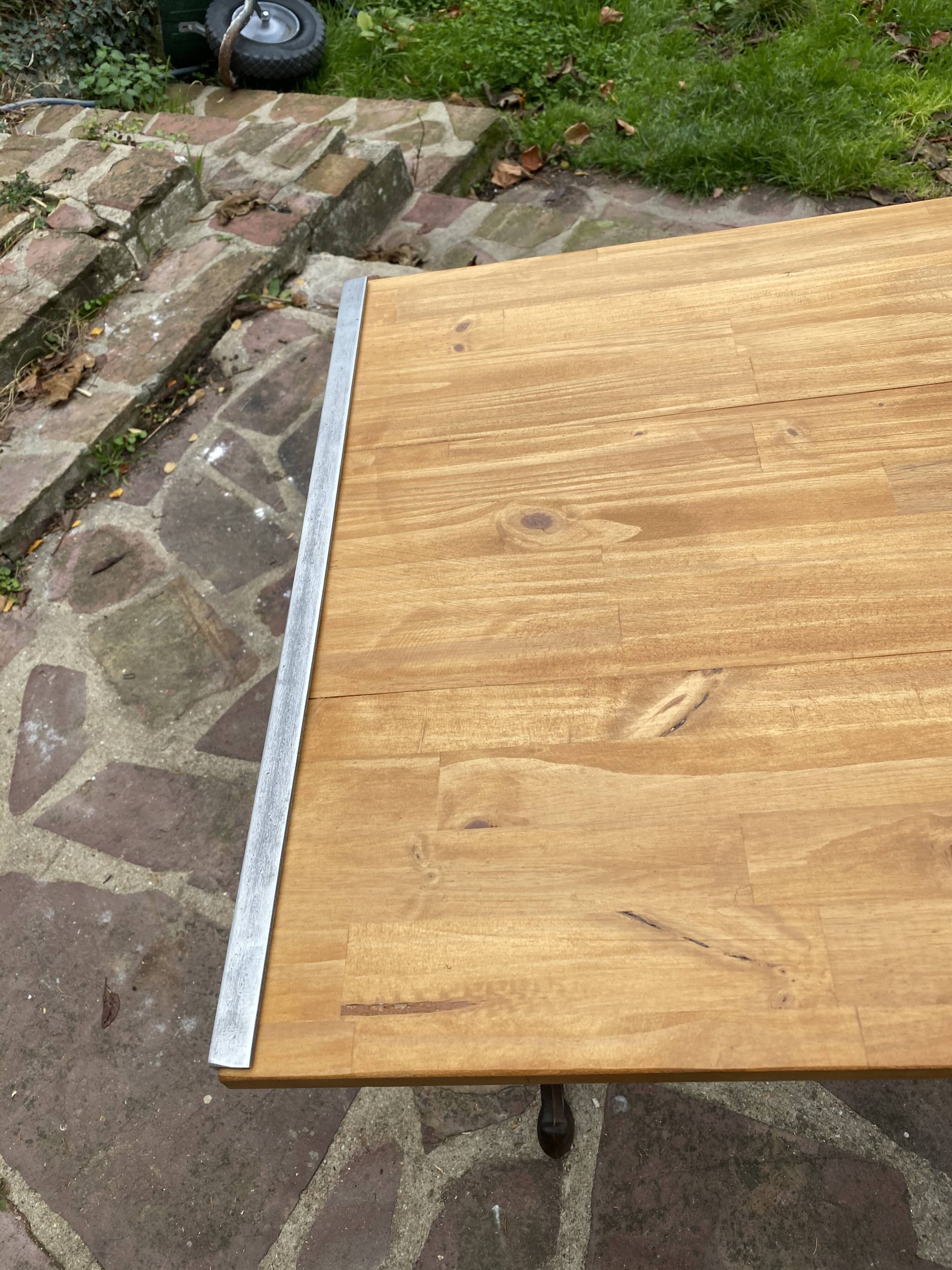 Table bistrot pied fonte Godin