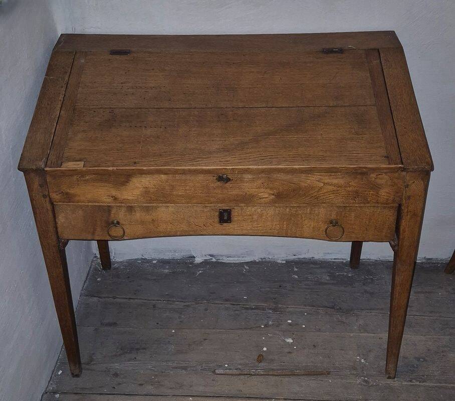 Petit secrétaire dos d'âne