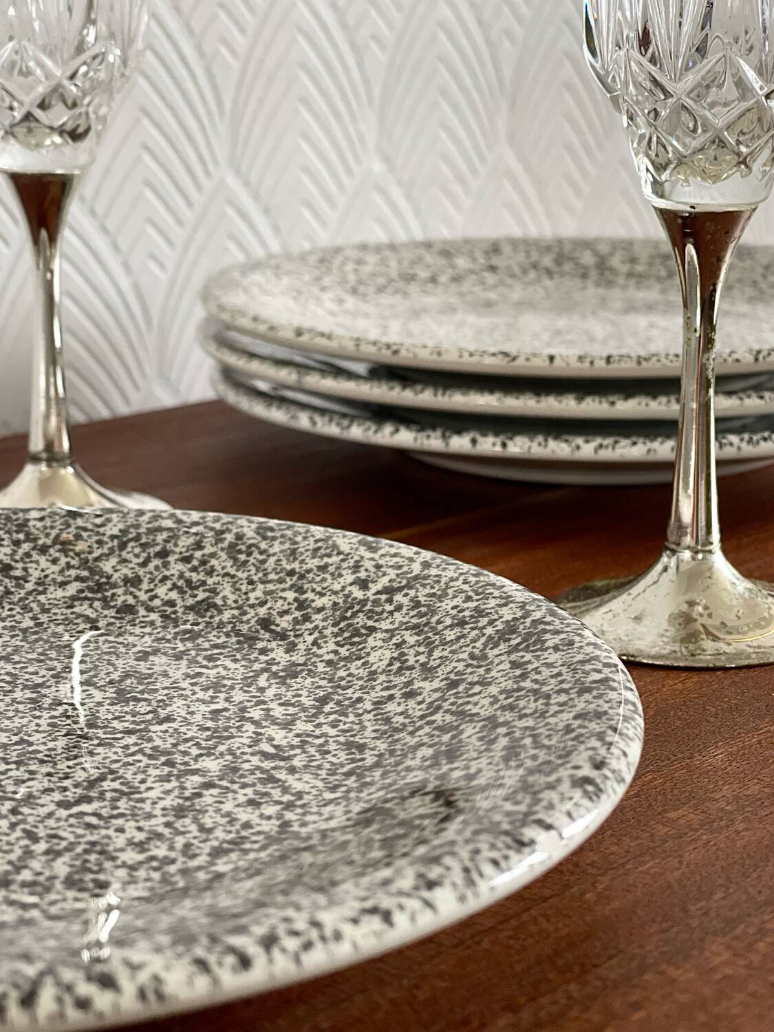 4 Castelforte dessert plates.