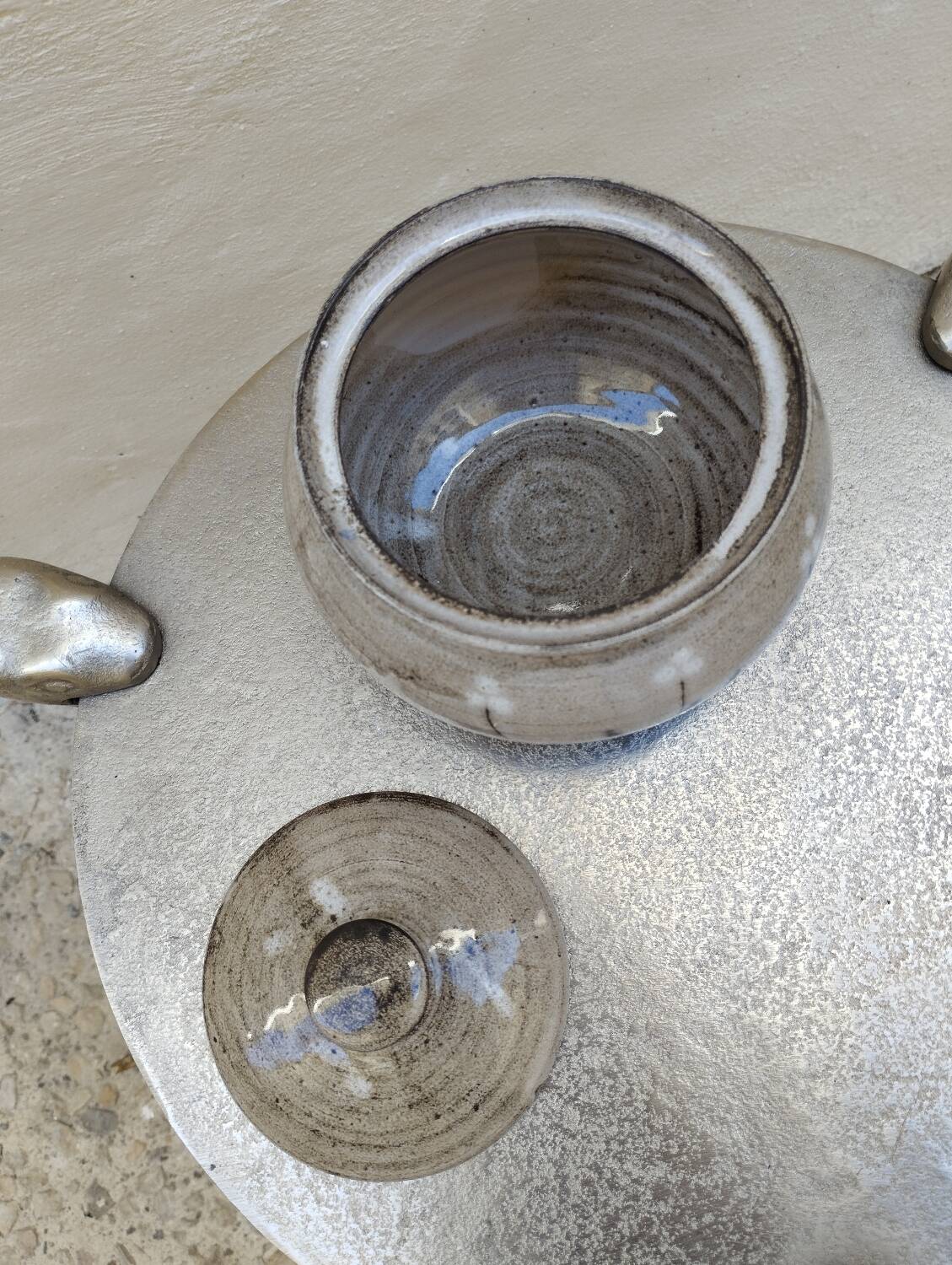 Covered enameled earthenware pot