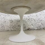 Table Knoll Saarinen 137