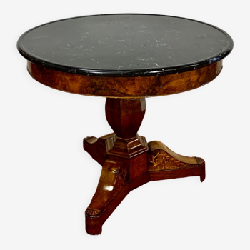 Table period Napoleon III, marble top, Mahogany, marquetry of flowers.