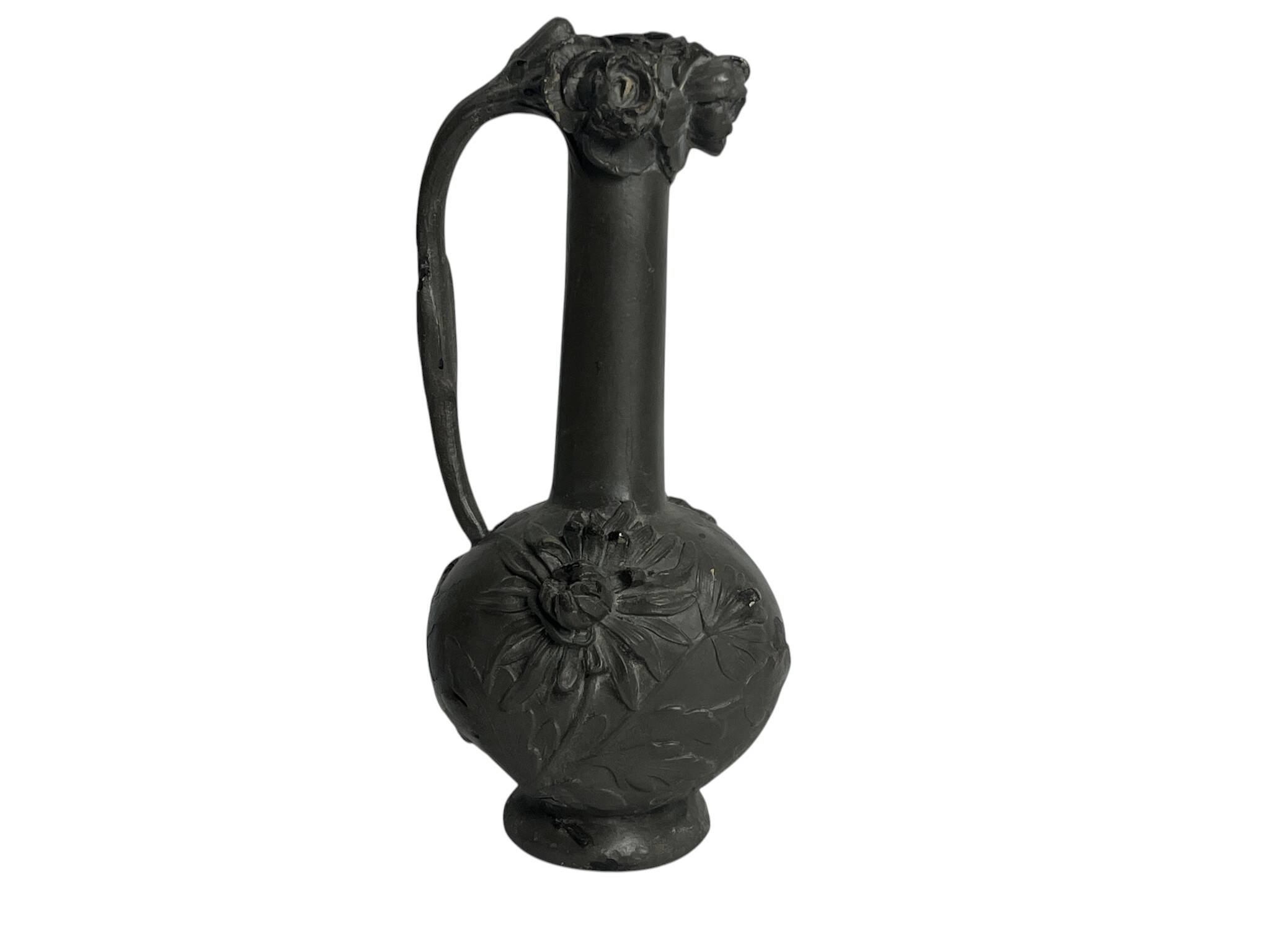 Art Nouveau, a single flower vase jug in pewter signed Petiz around 1900.