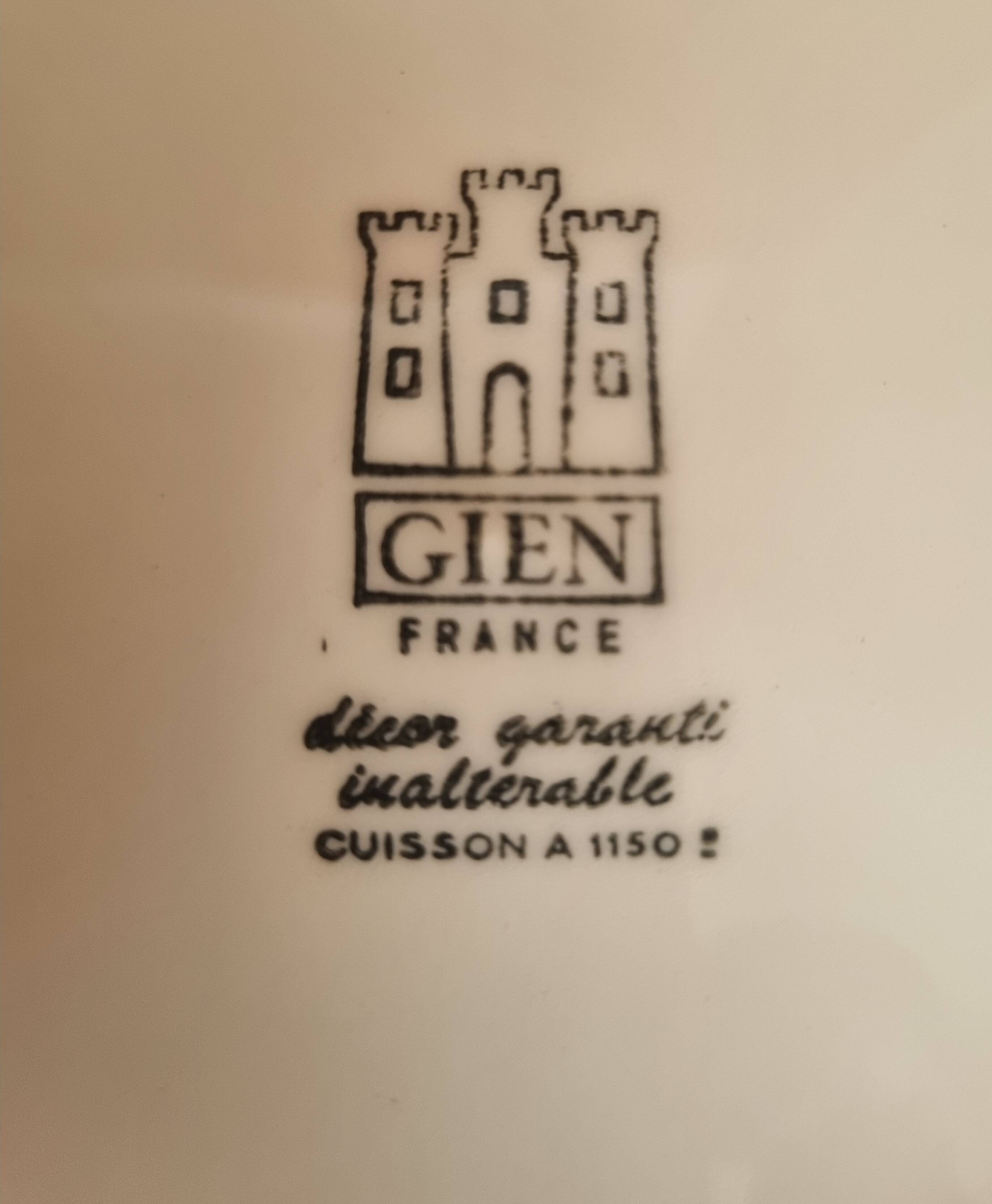 Set of 5 flat faience plates from gien black flower pattern 70s