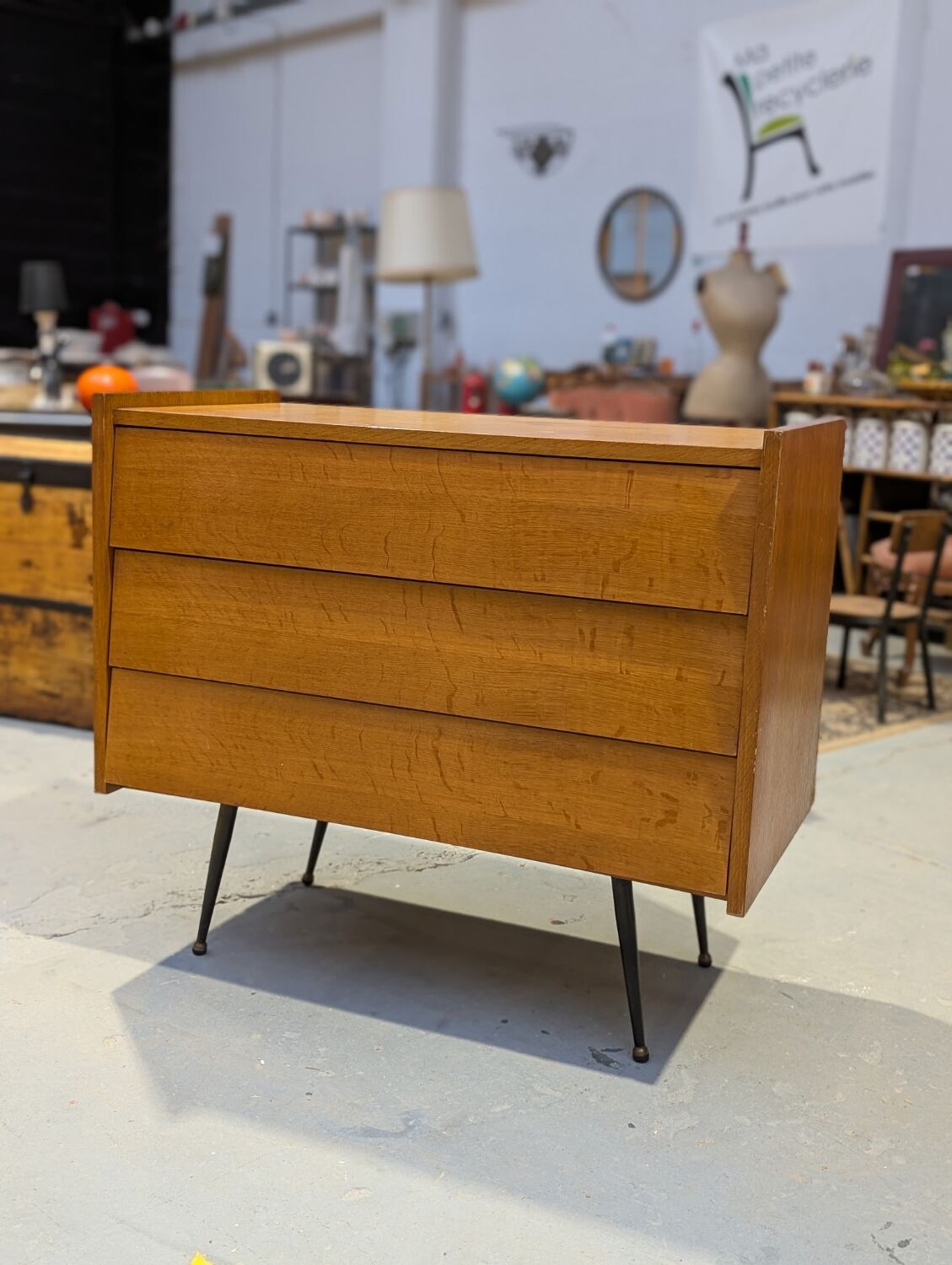 Vintage chest of drawers