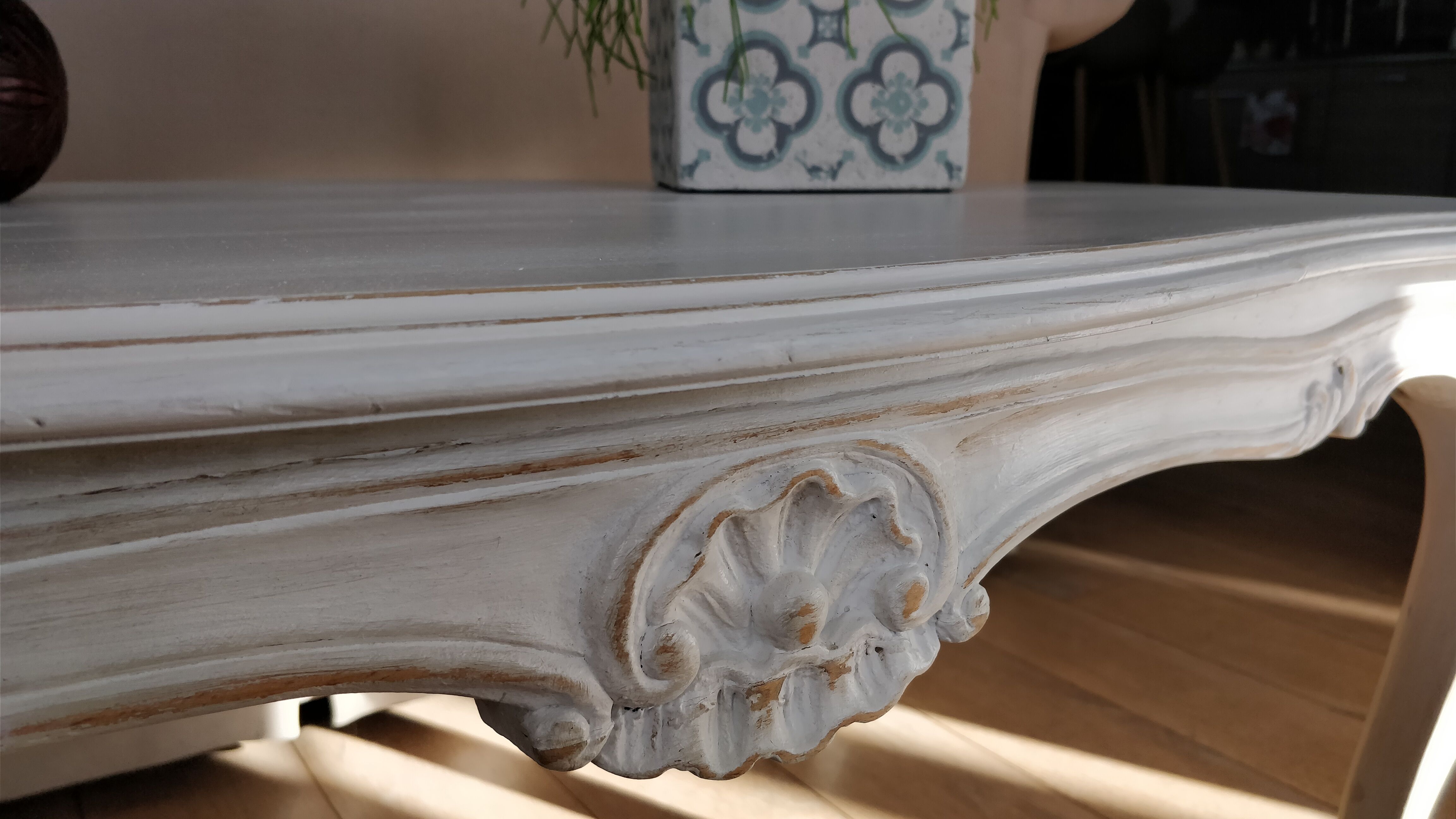 Coffee table in whitened solid oak