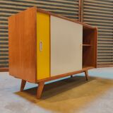Buffet U 452 Jaune par Jiri Jiroutek pour Interier Praha 1960