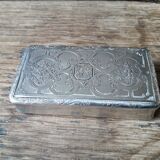 Napoleon III style snuffbox with floral decoration
