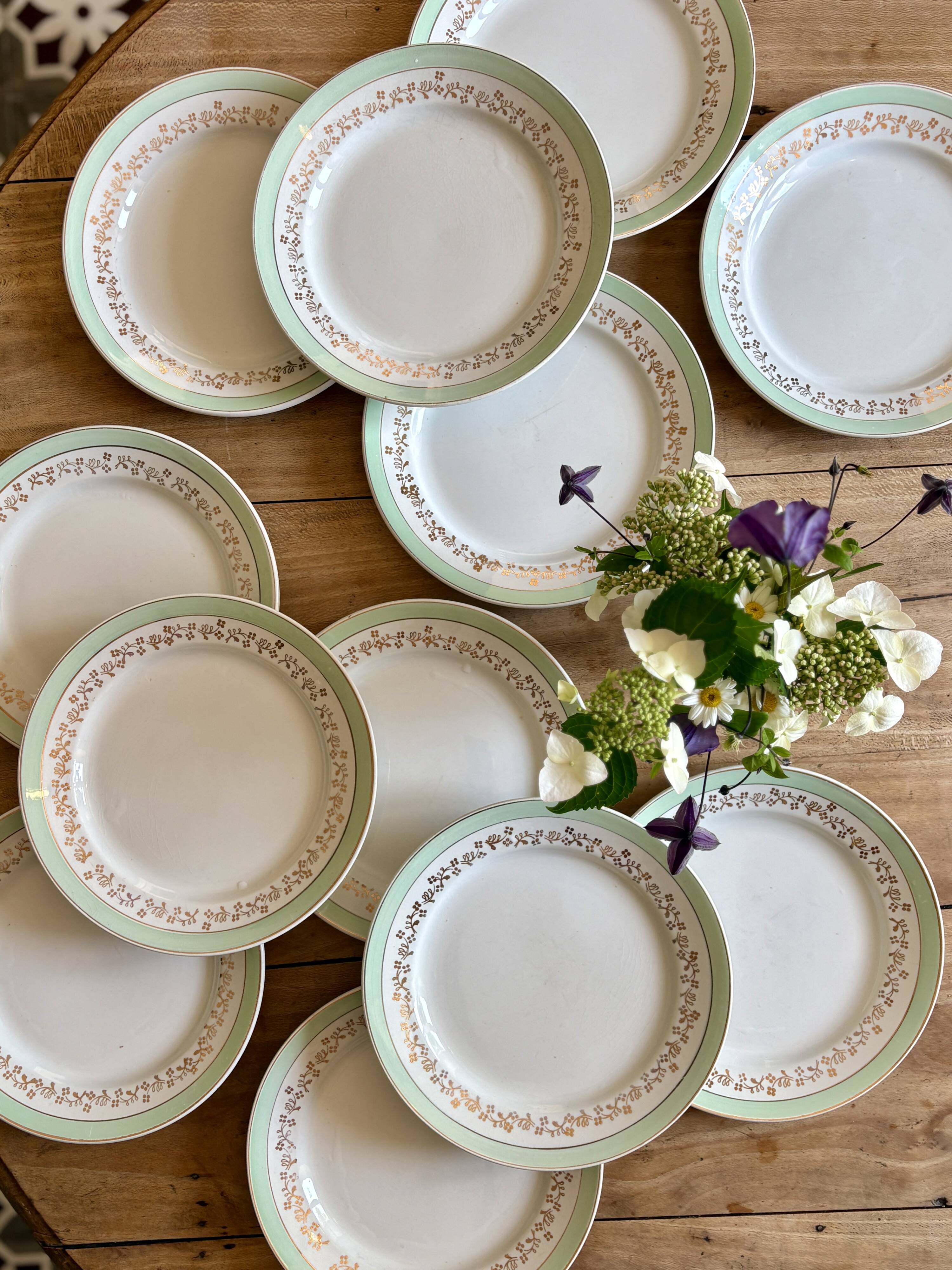 Set of 12 white, mint and gold flat plates, Mosèle de Lunéville