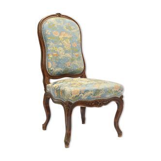 Chaise basse de style Louis XV