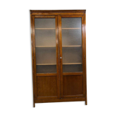 XL vintage display cabinet in wood, very tall, with glass.