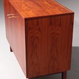 Timeless Scandinavian mini-bar with mid-century charm 1960