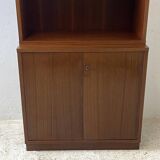 Vintage 70's library