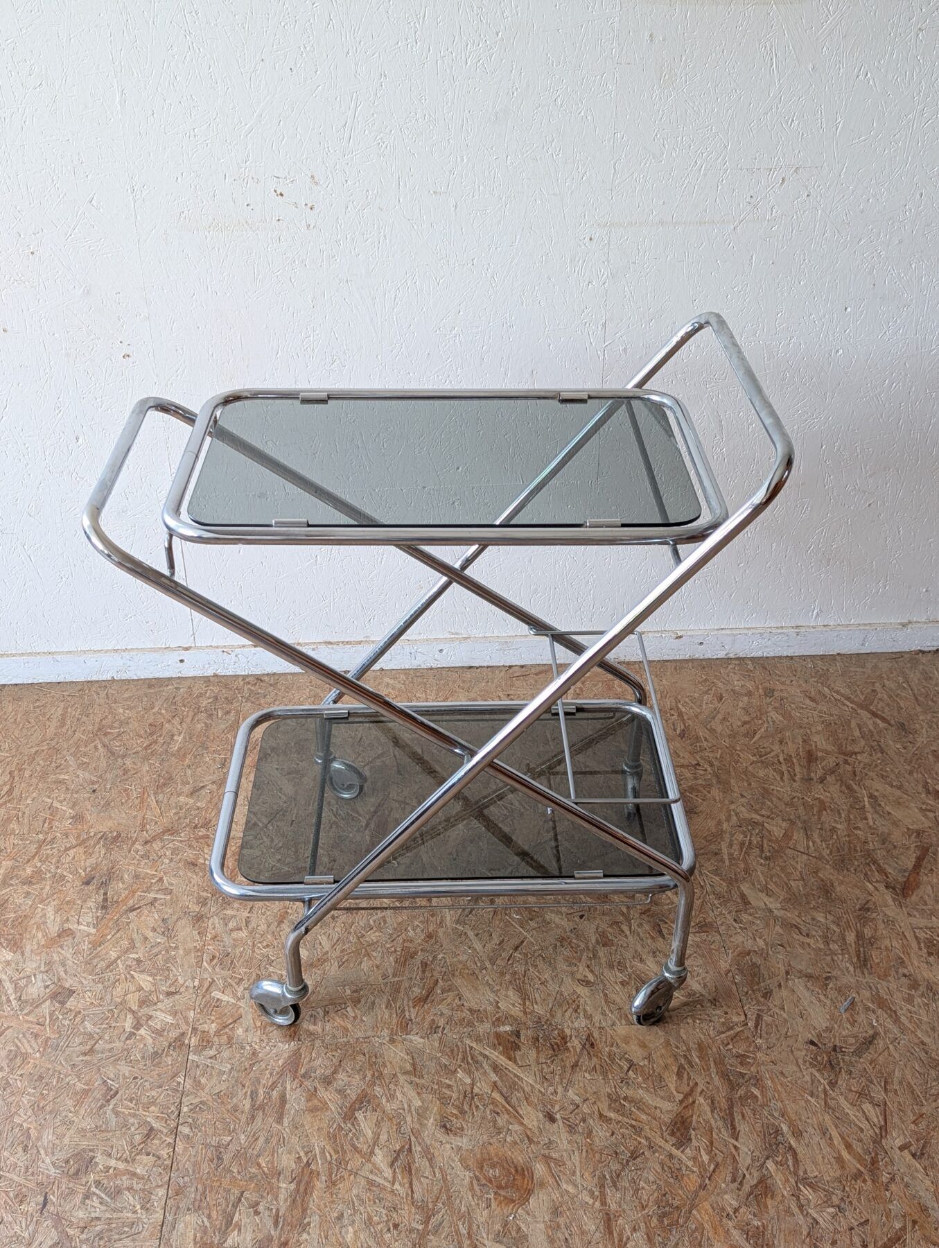 Desserte / bar roulant et pliant années 70