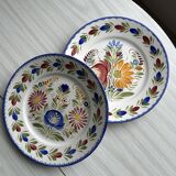 2 decorative plates in Quimper earthenware, signed HB Henriot.