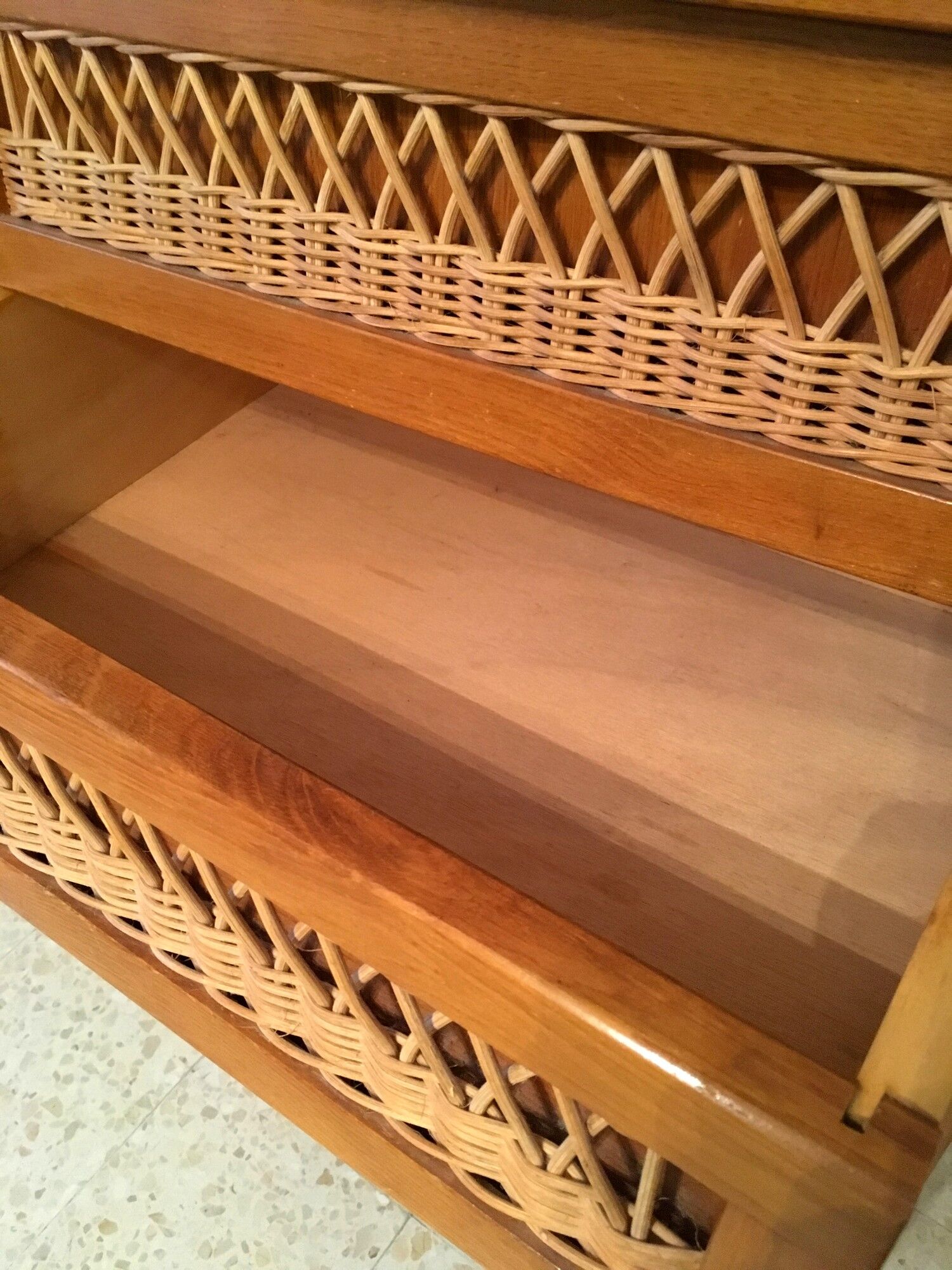 Dresser in rattan feet vintage compass 50s