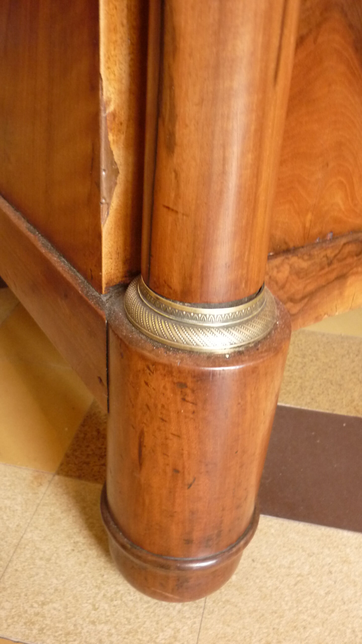 Empire dresser walnut columns