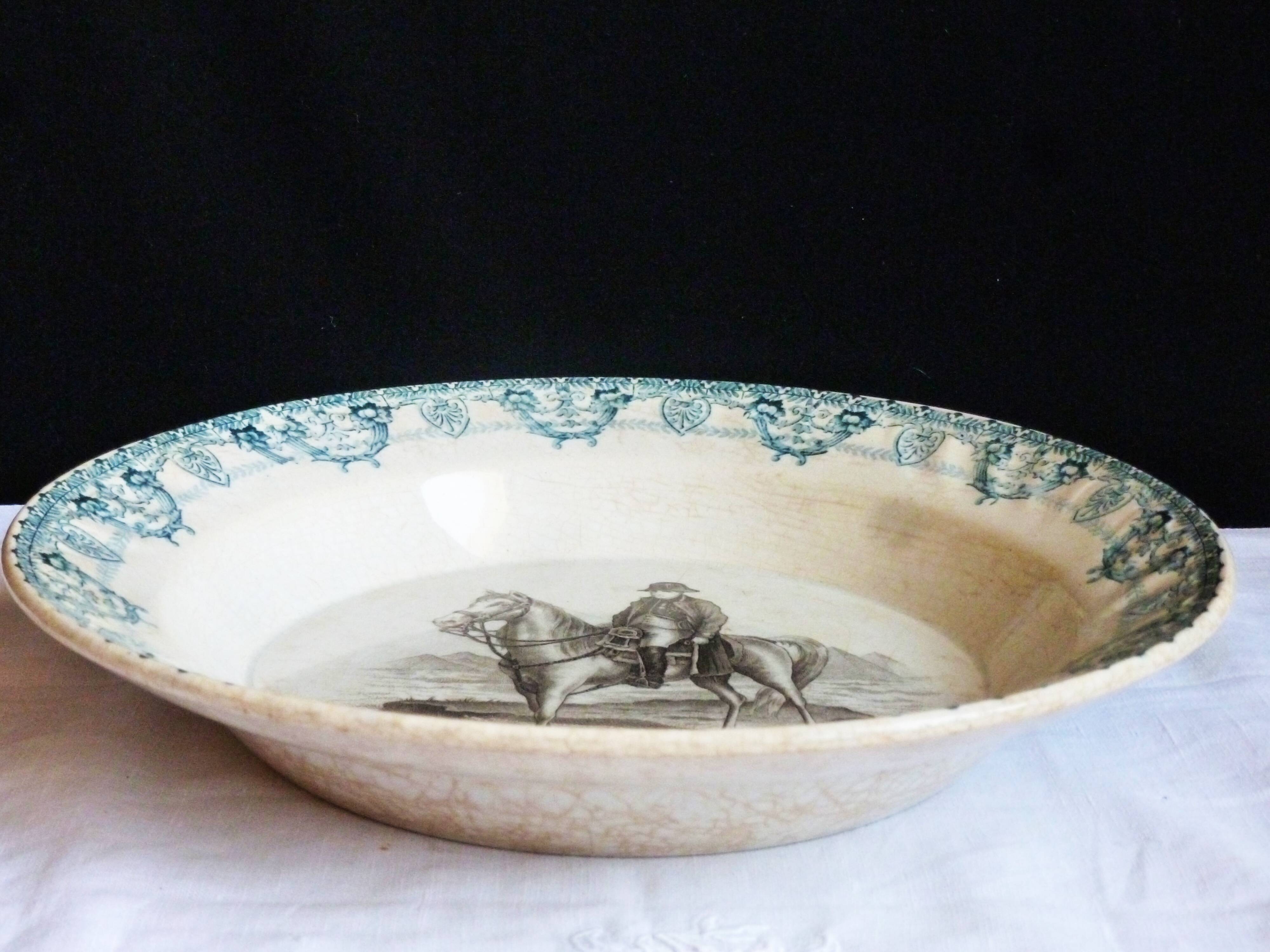 Napoleon plate, an old vegetable dish, 19th-century crockery.