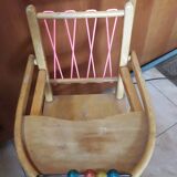 Chaise haute enfant en bois vintage