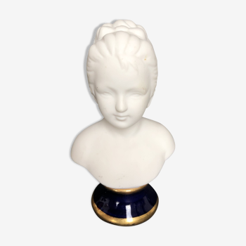 Bust of a young woman in biscuit