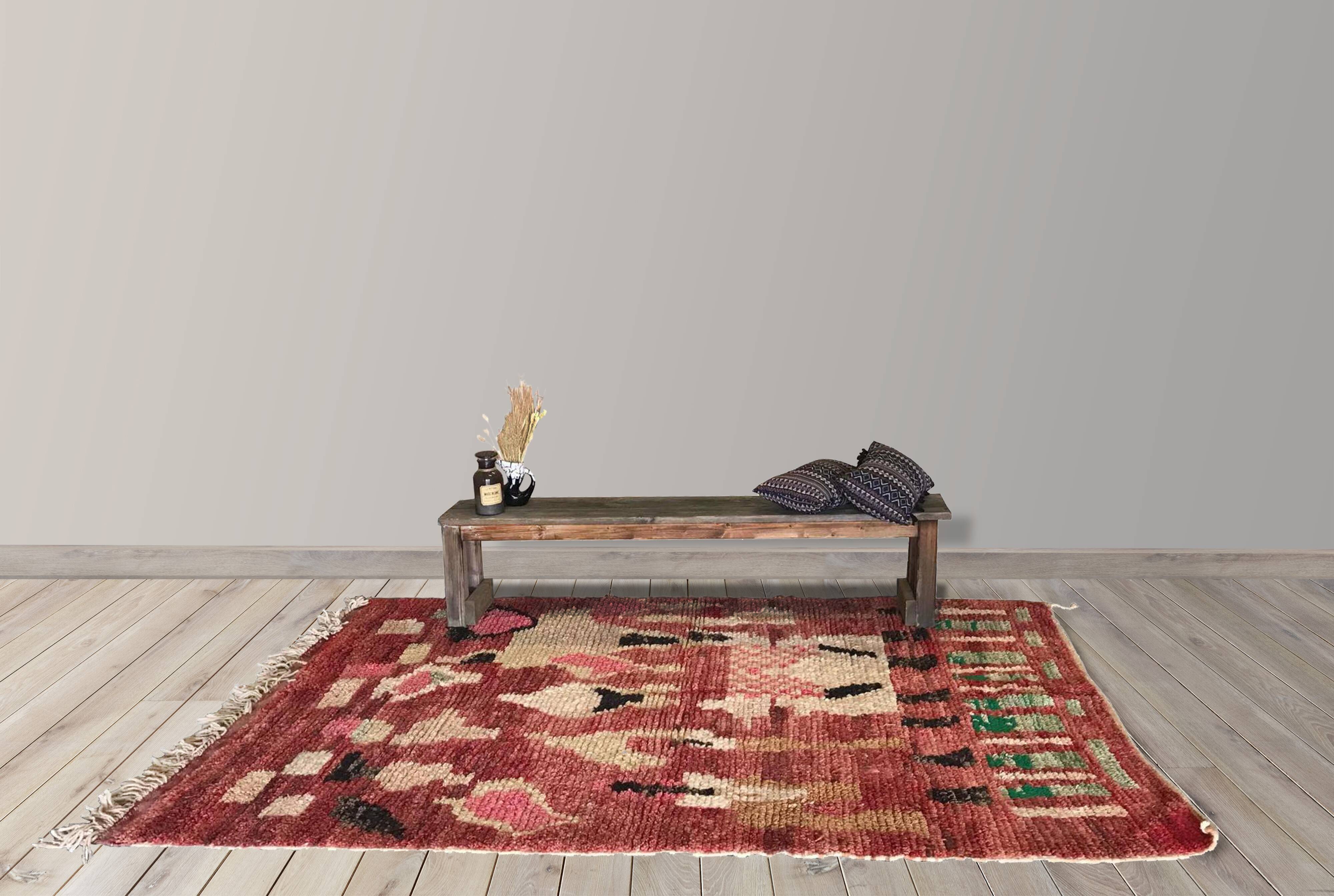 Moroccan berber carpet 167cm x265cm