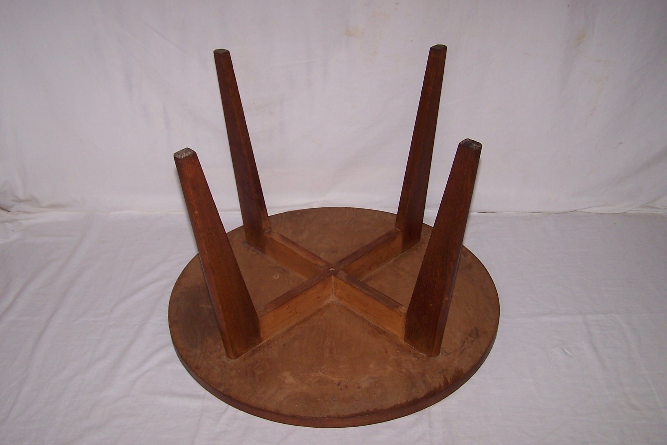 Round coffee table - 50s