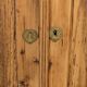 Armoire homme debout