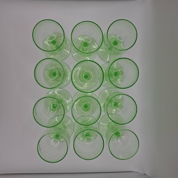 12 verres à pied en cristal d'ouraline