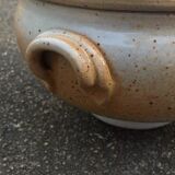 Covered bowl in Marais sandstone