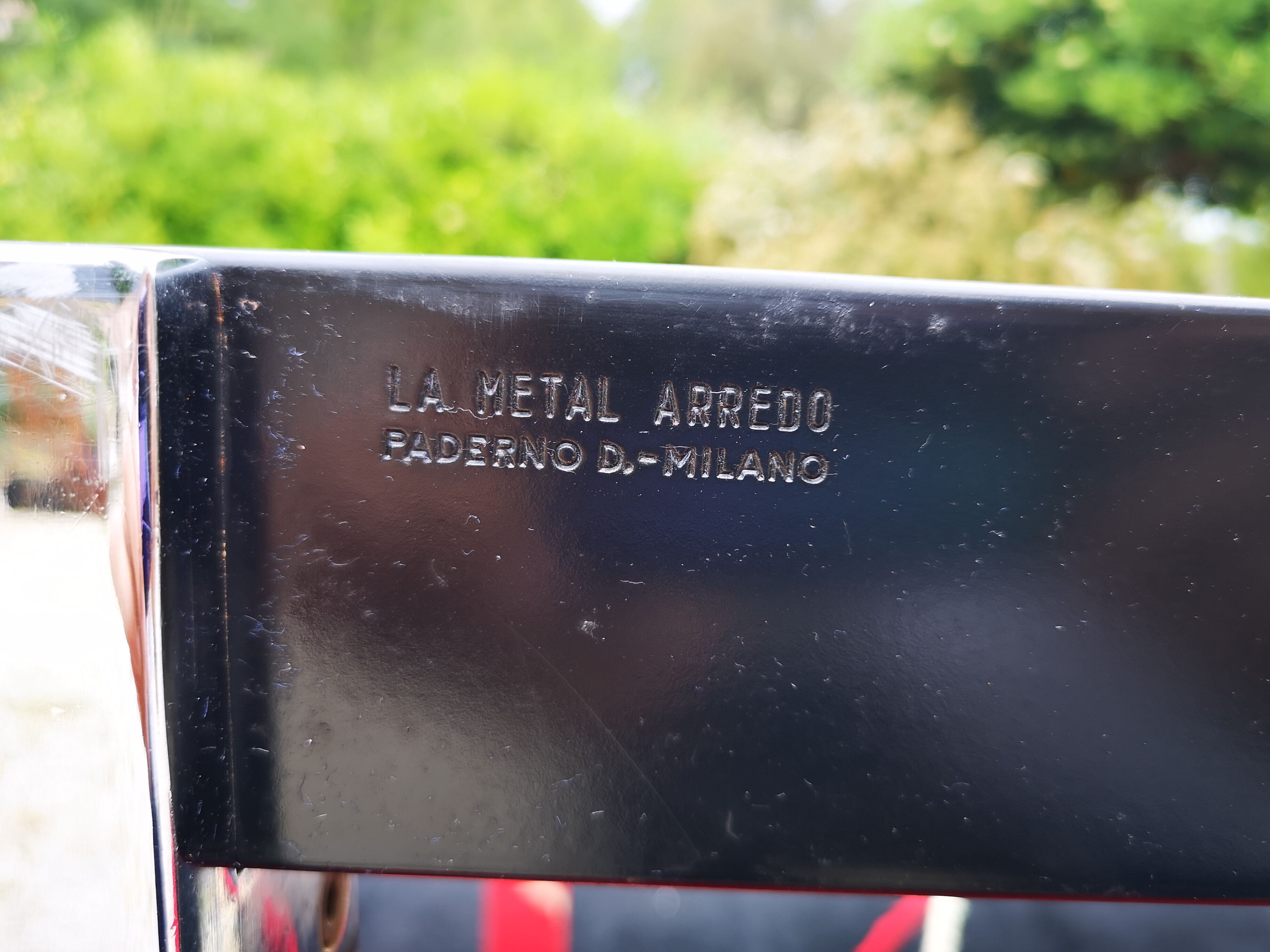 Arredo metal dining table