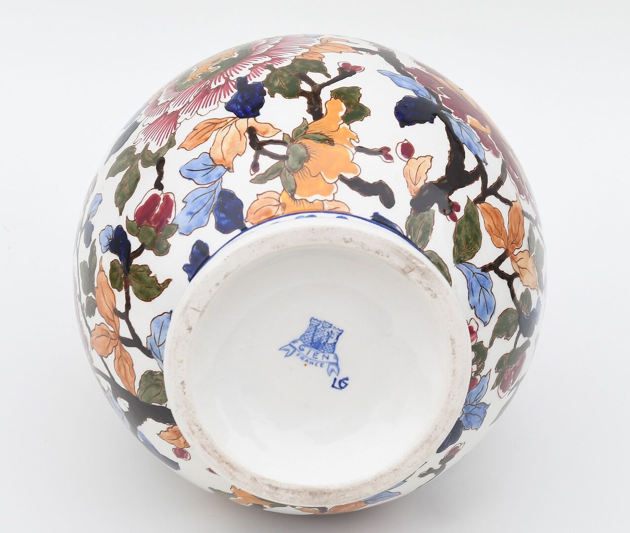 Gien's faience pitcher