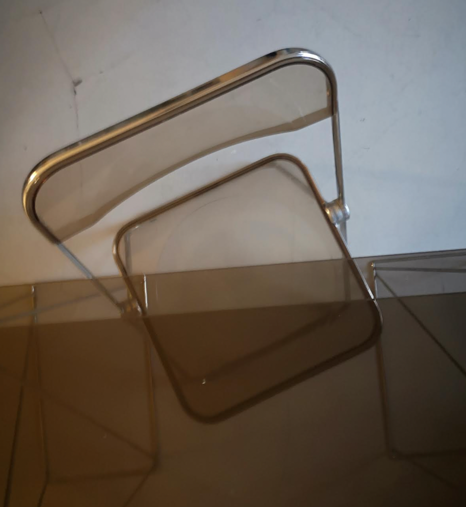Design desk in smoked glass and wired metal