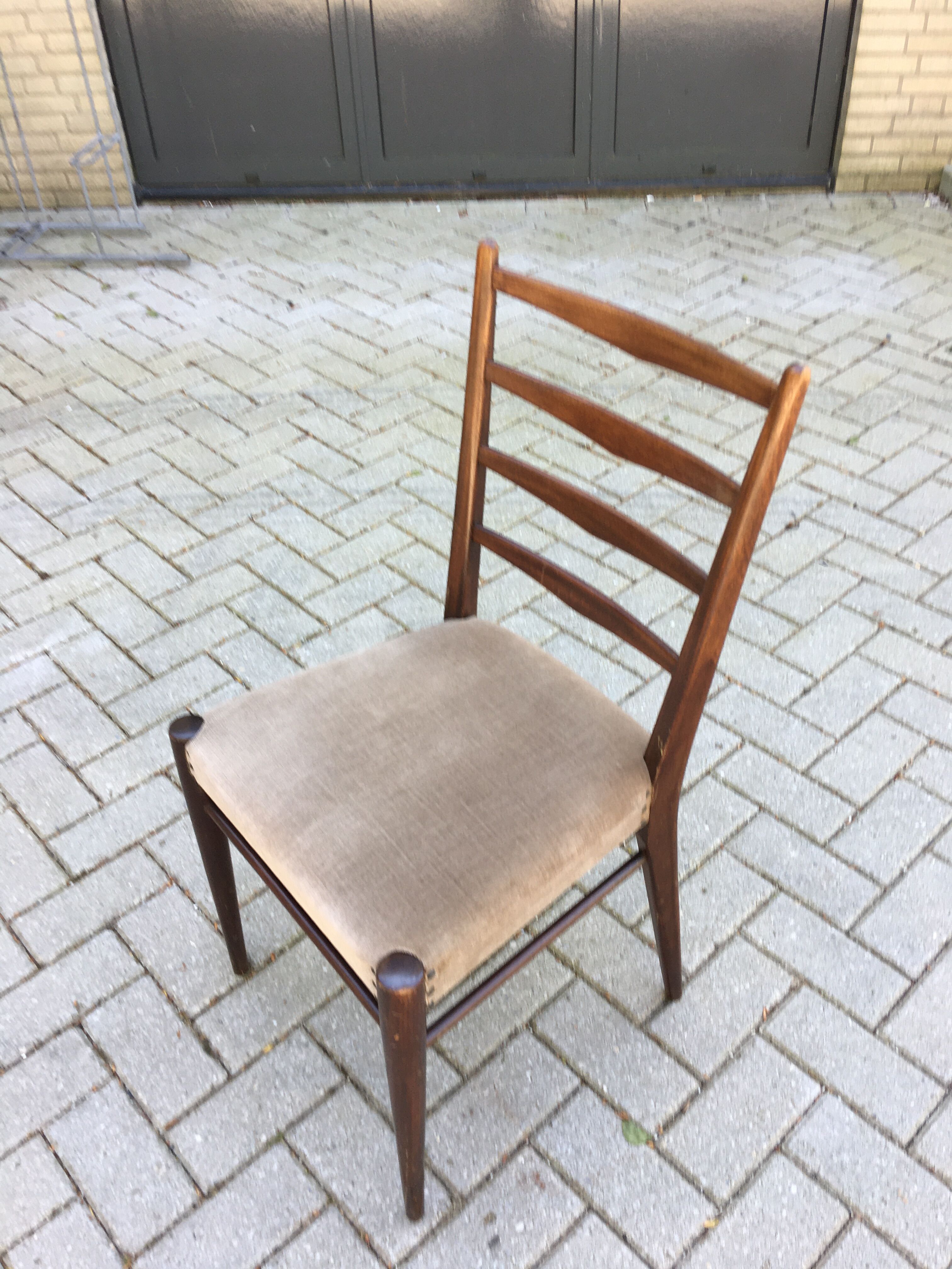 Cees Braakman ST09 chairs for Pastoe 1952