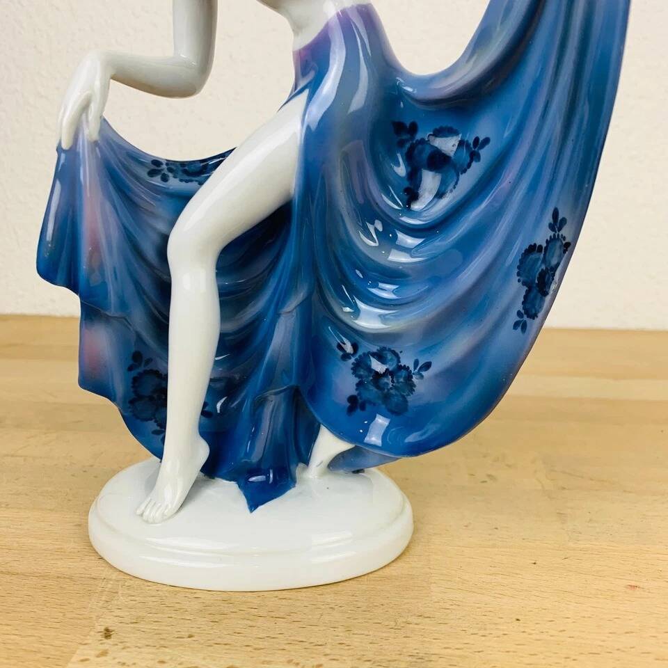Art Deco dancer sculpture by Fasold & Stauch, German porcelain.