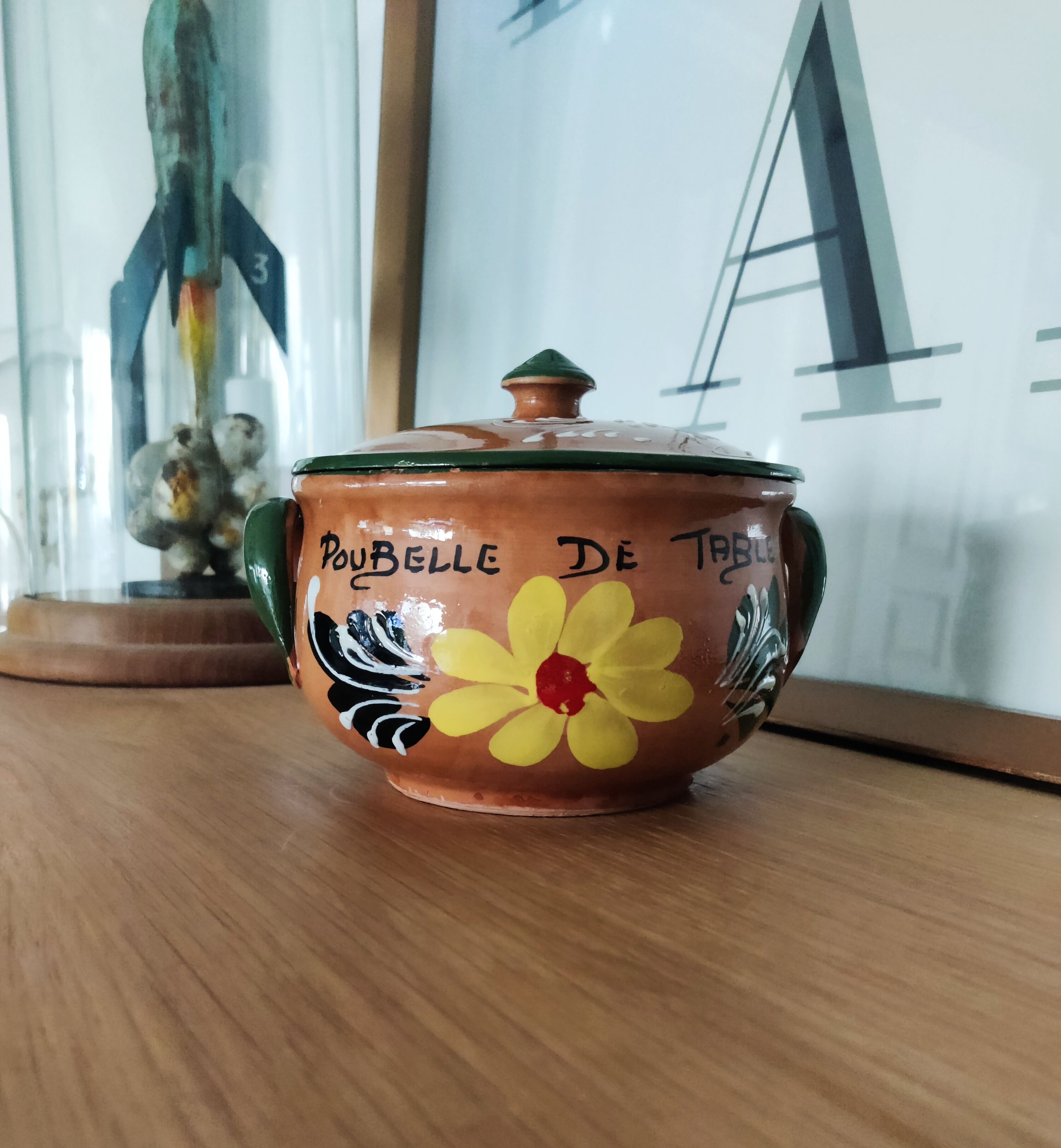 Table bin