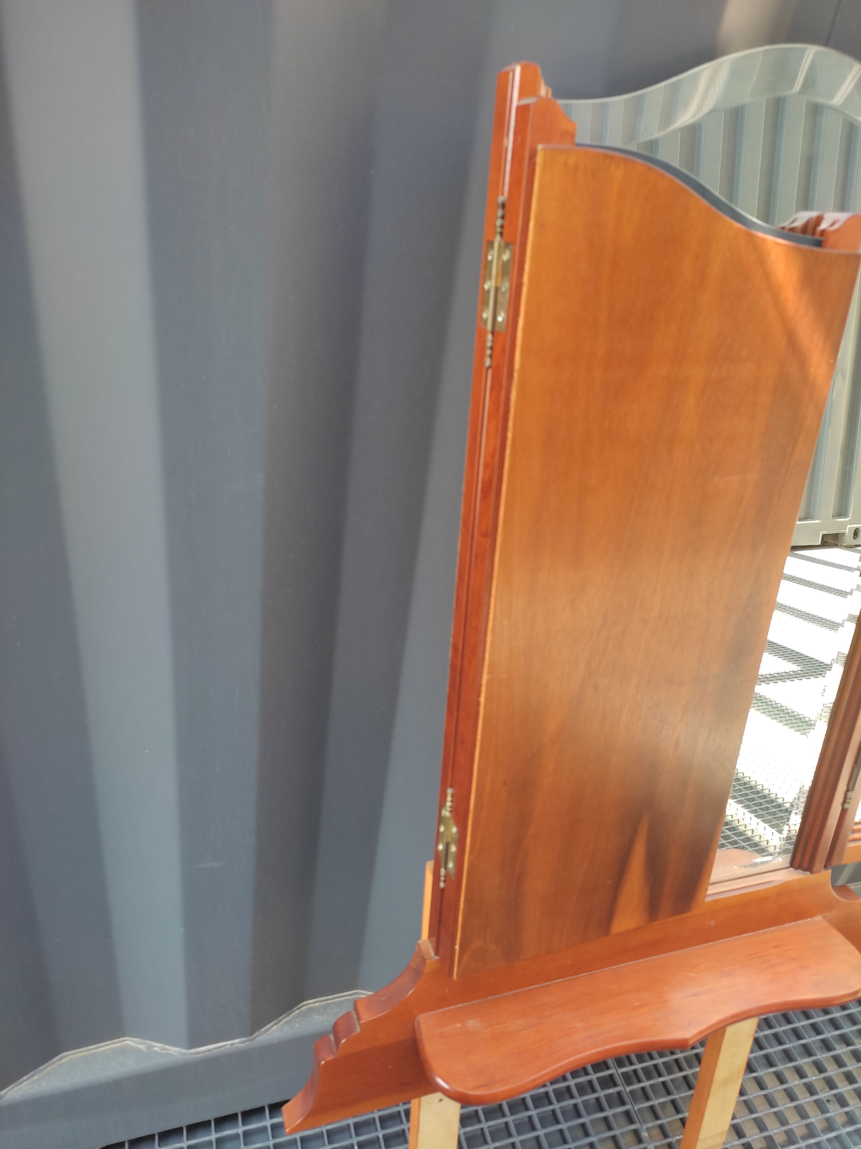 Wooden triptych mirror