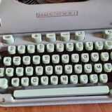 Machine a écrire Hermes 3000