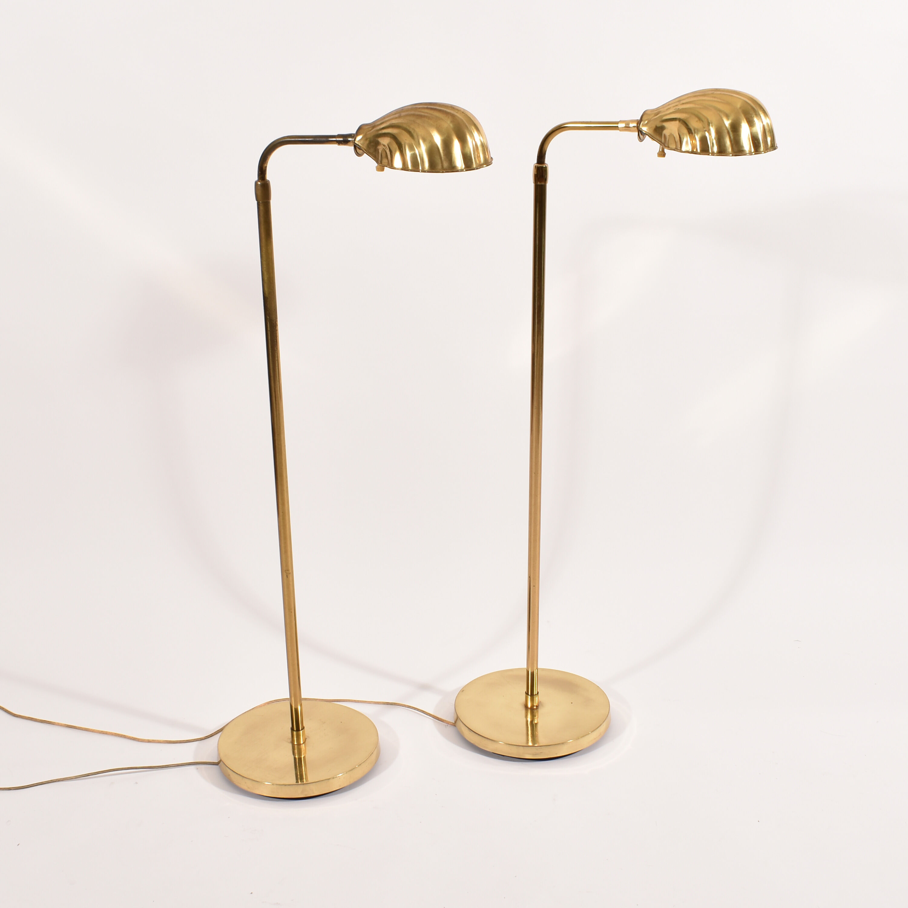 Pair of brass shell lamps, adjustable height, 1960