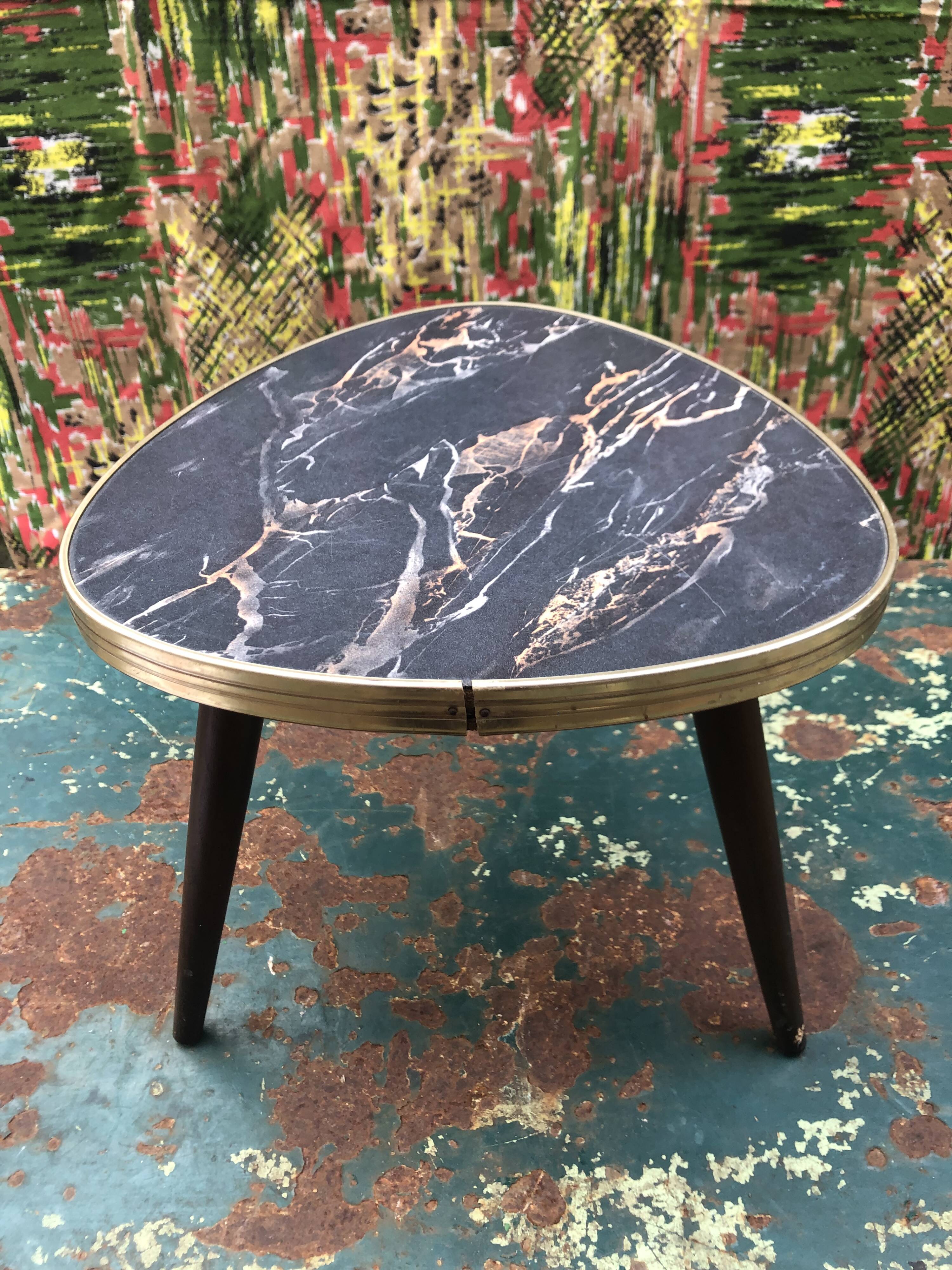 Vintage formica trifod table top 60s