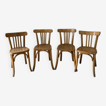 Série de 4 chaises bistrot déparaillées