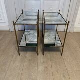 Paire de tables d’appoint neo classiques laiton et miroir oxydé