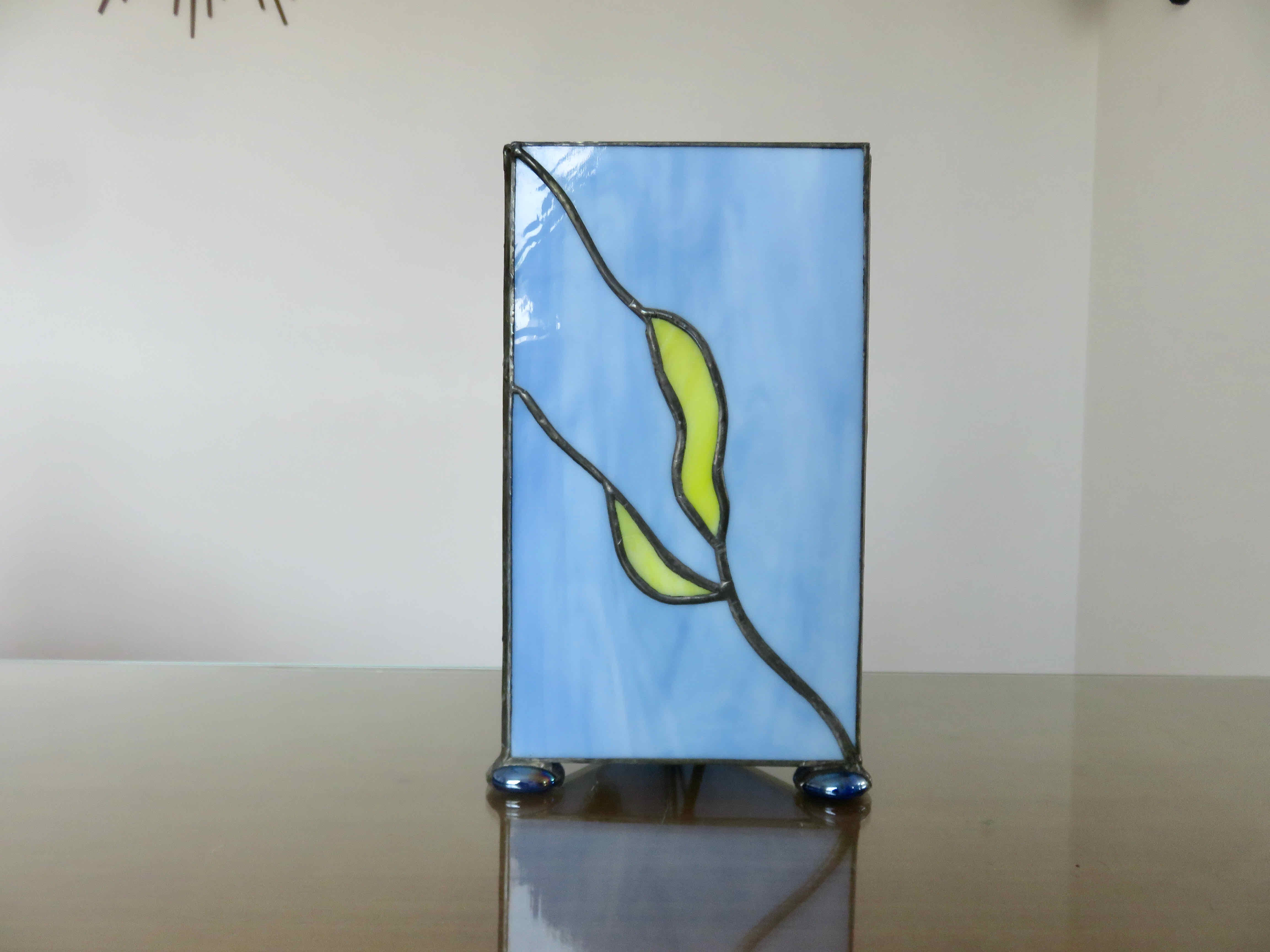 Art deco lamp in glass paste