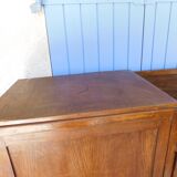 Asymmetrical cabinet