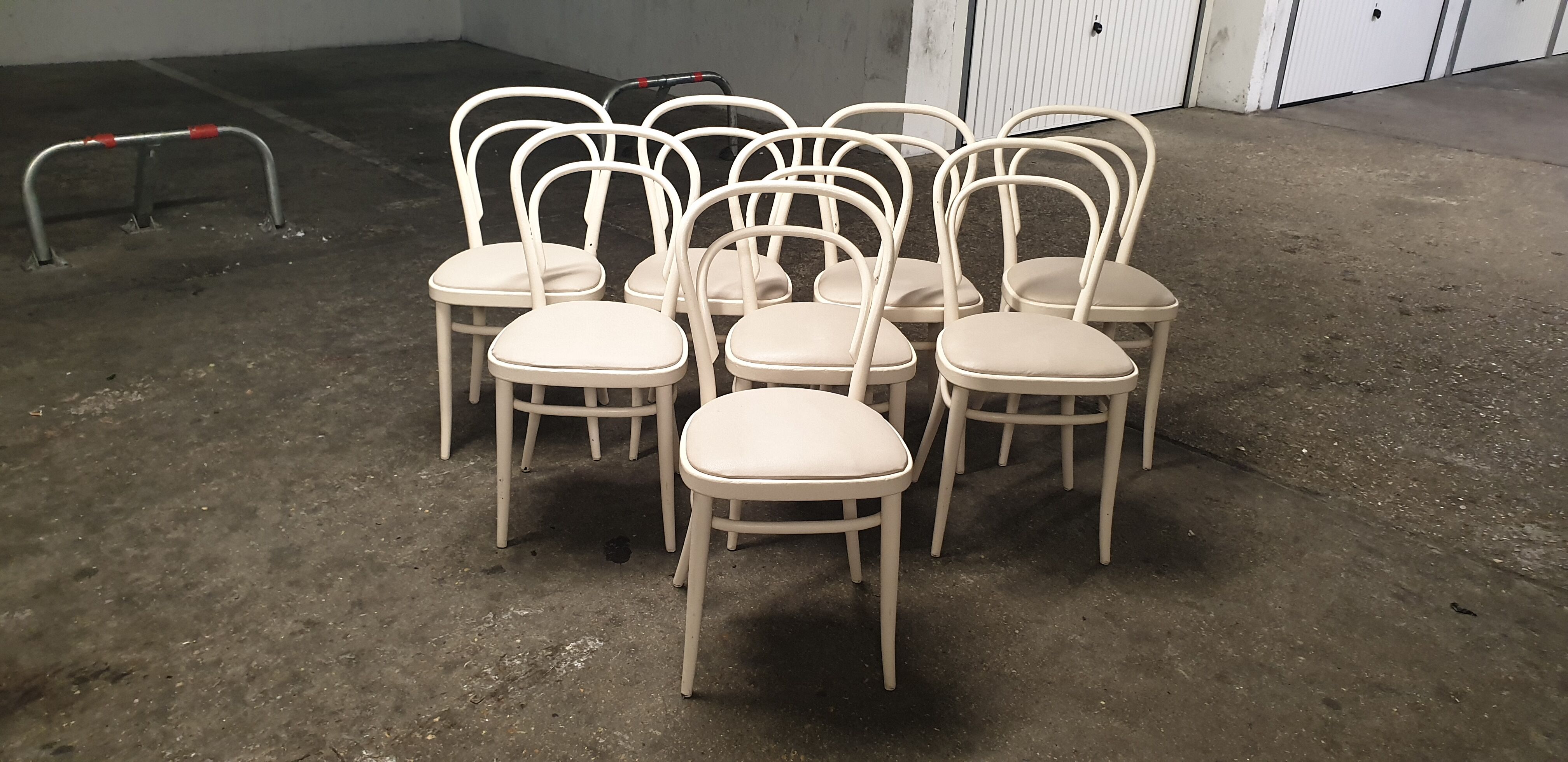 8 Chairs Michael Thonet