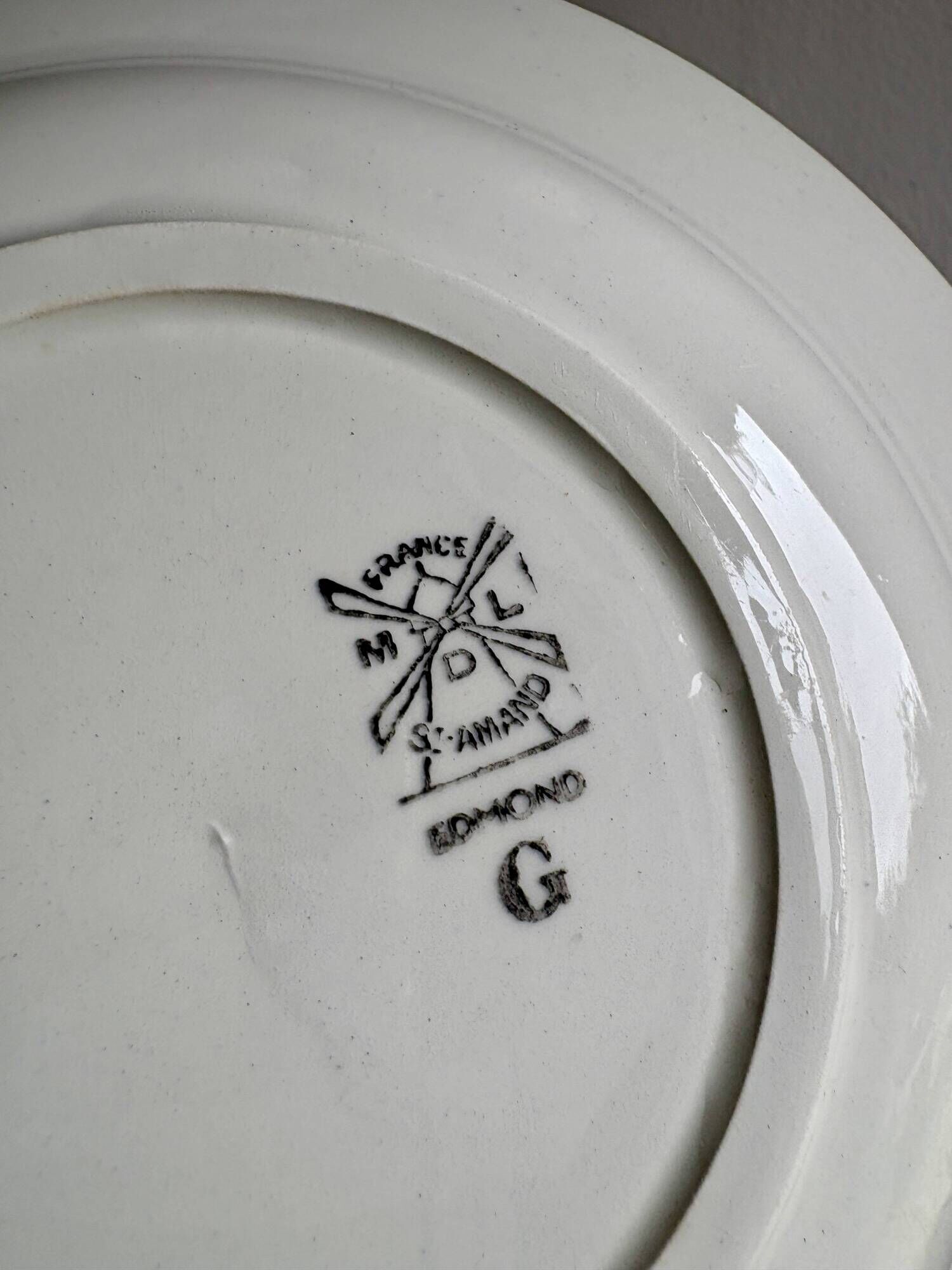 Set of 8 vintage deep plates, Edmond de Saint Amand -