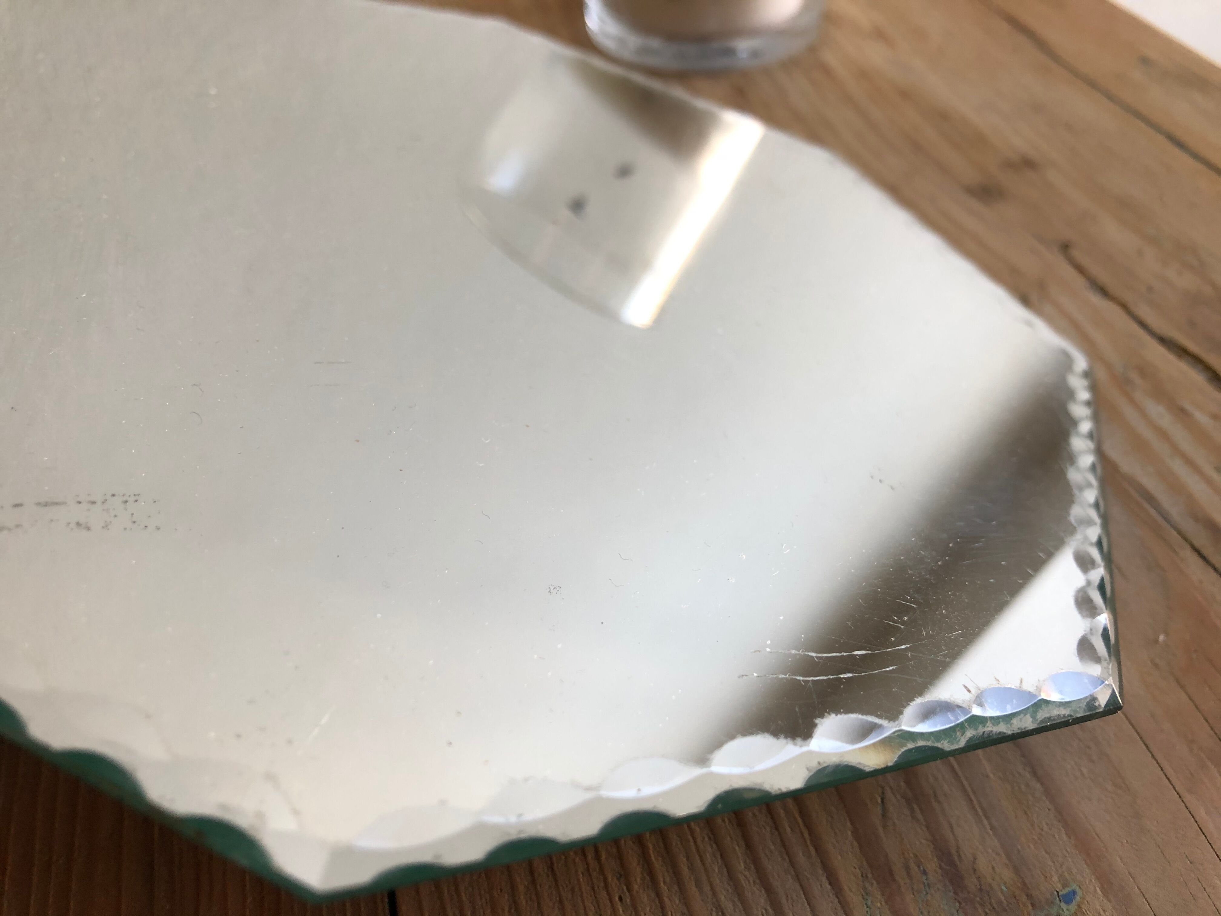 Beveled mirror 20.5 x 20.5 cm