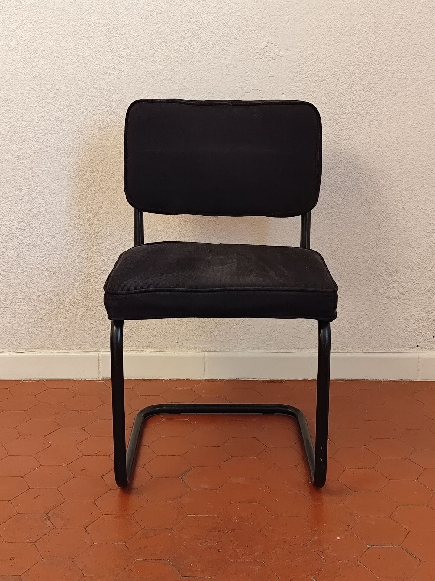 Lot 4 chaises velours noir