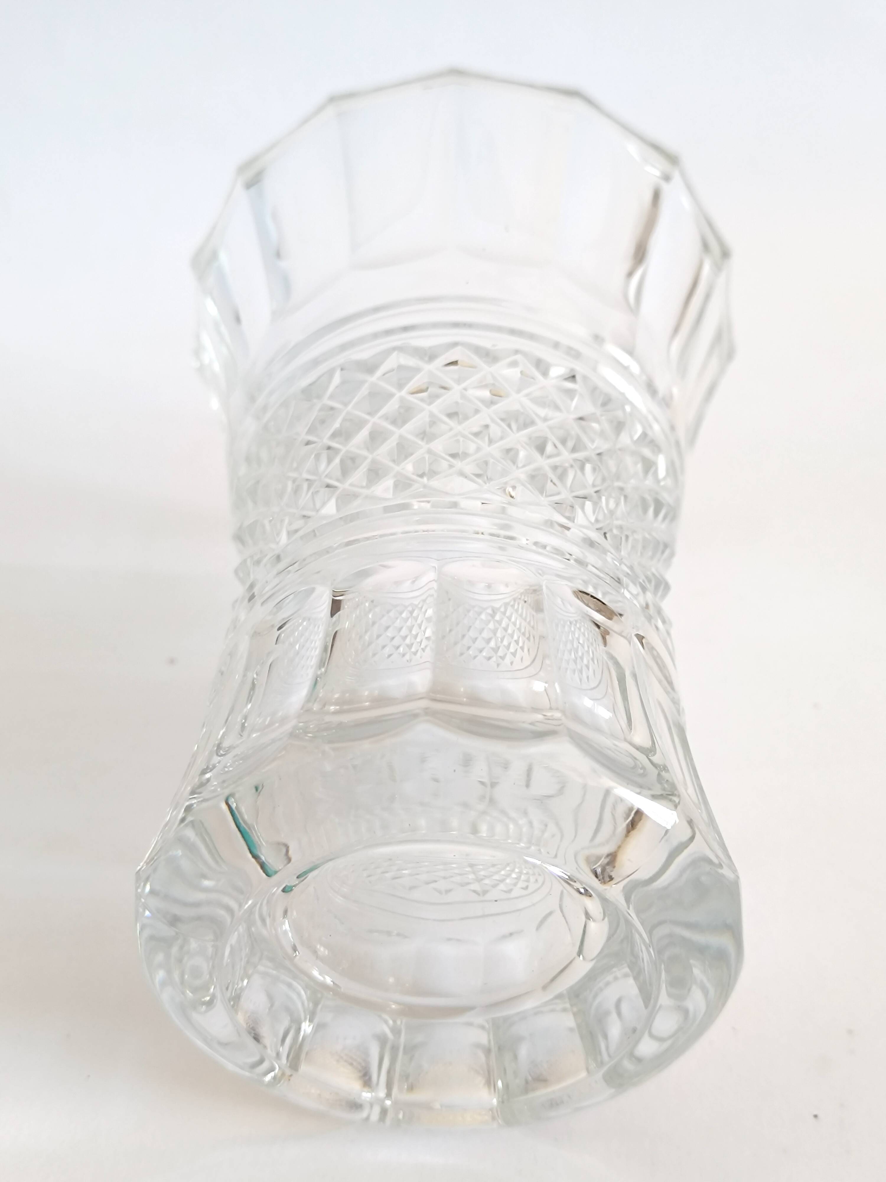 Glass vase